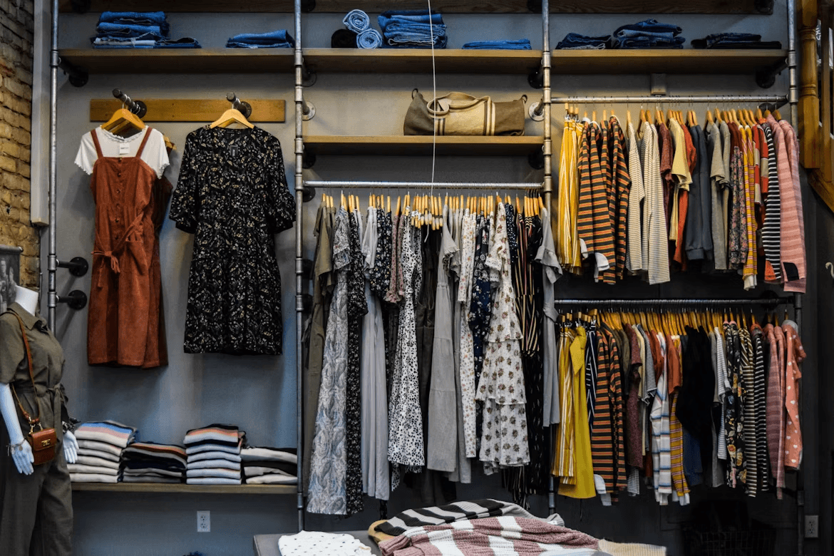How to Put Together a Capsule Wardrobe – IFB